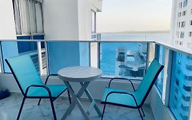 Lindo Apartamento en cartagena el laguito bocagrande con vista al mar
